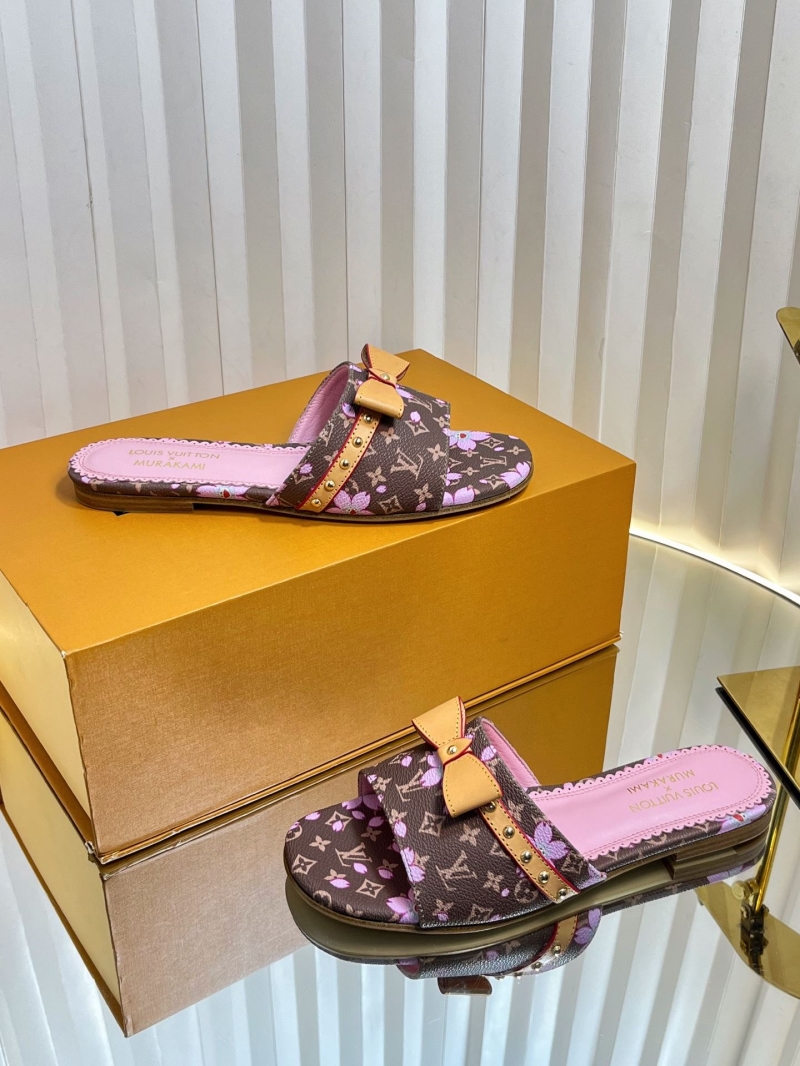 l0vis Vvtt0n slippers